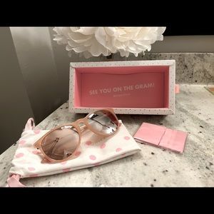 Poppy & Peonies - Catch the Sun Sunglasses